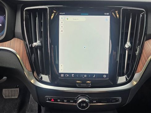 Used 2023 Volvo V60 B5 Cross Country Plus w/ Climate Package image 23