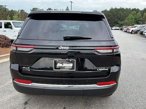 Used 2025 Jeep Grand Cherokee Laredo X w/ Luxury Tech Group I AWD/4WD image 9