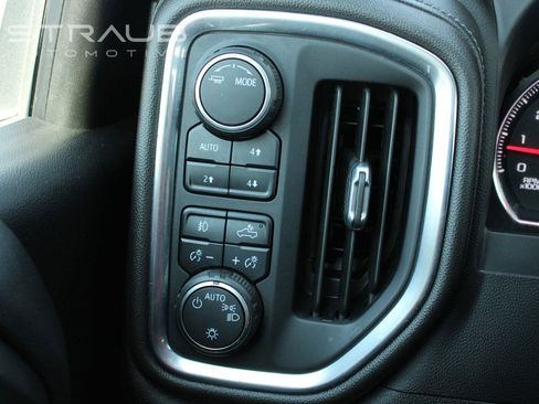 Used 2022 Chevrolet Silverado 3500 LT w/ Convenience Package AWD/4WD image 19