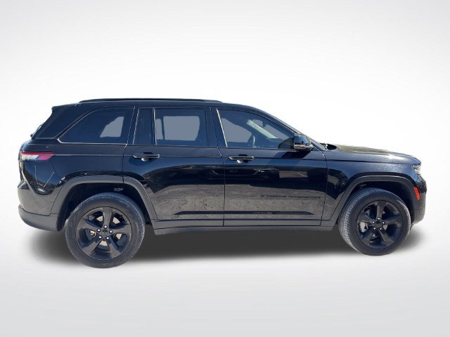 Used 2023 Jeep Grand Cherokee Limited w/ Black Appearance Package RWD image 7