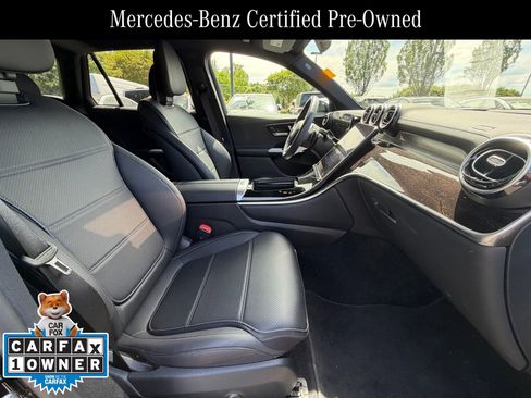 Used 2023 Mercedes-Benz GLC 300 4MATIC image 9