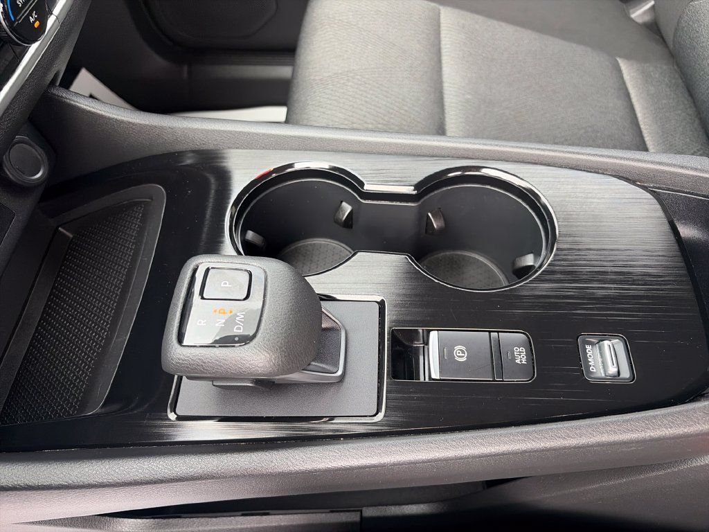 Used 2025 Nissan Rogue SV FWD image 23
