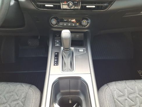 Used 2026 Nissan Kicks SV FWD image 11