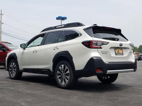 Used 2025 Subaru Outback Limited image 6