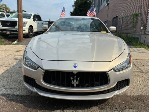 Used 2015 Maserati Ghibli S Q4 AWD/4WD image 2