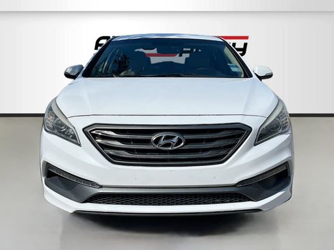 Used 2017 Hyundai Sonata Sport FWD image 2