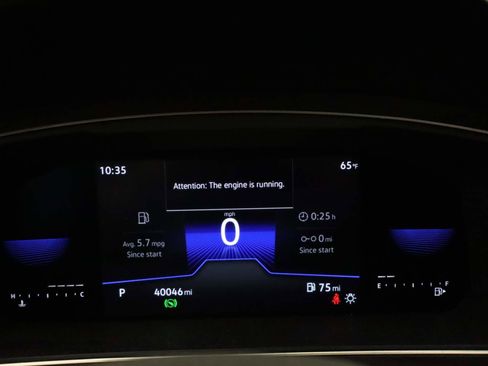 Certified 2022 Volkswagen Tiguan SE w/ Panoramic Sunroof Package image 6