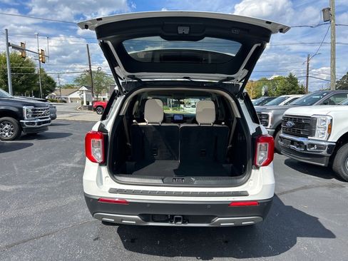 Used 2023 Ford Explorer XLT w/ Equipment Group 202A image 16