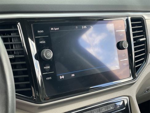 Used 2020 Volkswagen Atlas SEL image 24