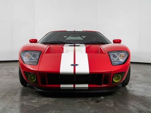 Used 2005 Ford GT image 3