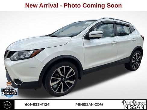 Used 2018 Nissan Rogue Sport SL w/ SL Premium Package FWD image 1