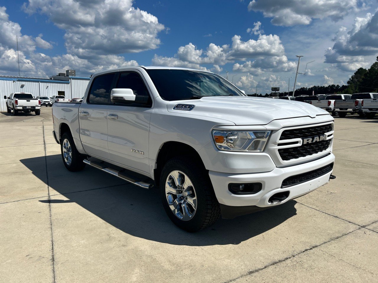 Used 2024 RAM 1500 Big Horn AWD/4WD image 2