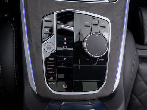 Certified 2025 BMW X5 M60i w/ Climate Comfort Package image 22