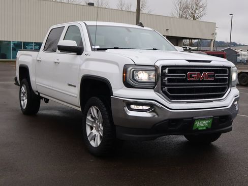 Used 2016 GMC Sierra 1500 SLE w/ SLE Value Package image 9