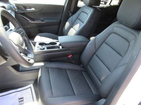 New 2026 Chevrolet Equinox LT FWD image 16
