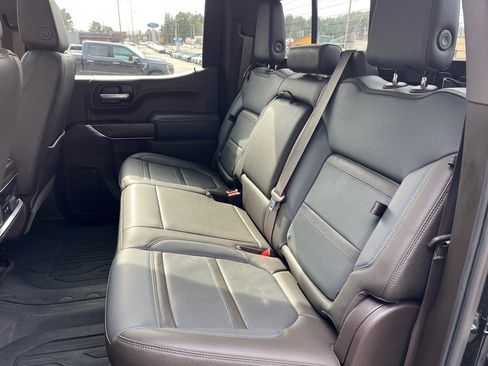 Used 2022 GMC Sierra 1500 Denali w/ Denali Premium Package image 11