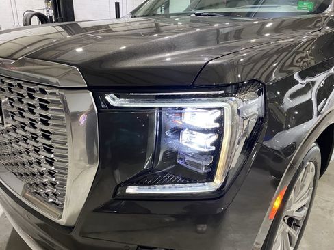 Used 2021 GMC Yukon Denali w/ Denali Ultimate Package RWD image 22