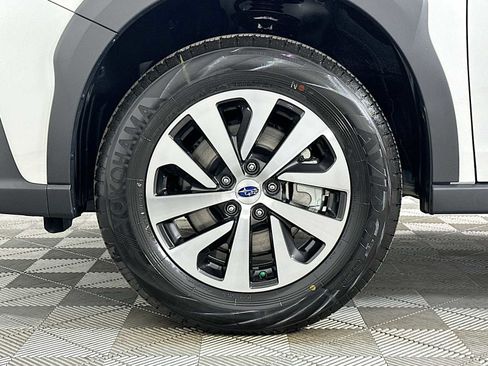 Certified 2025 Subaru Outback Premium w/ Popular Package #1A image 28