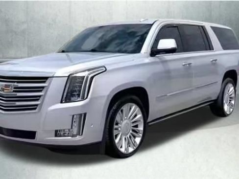 Used 2018 Cadillac Escalade Luxury AWD/4WD image 1