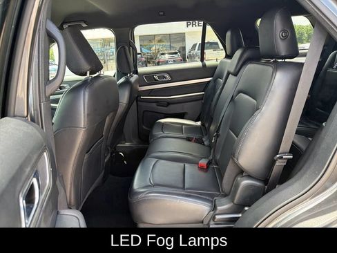 Used 2019 Ford Explorer XLT w/ Equipment Group 202A FWD image 6