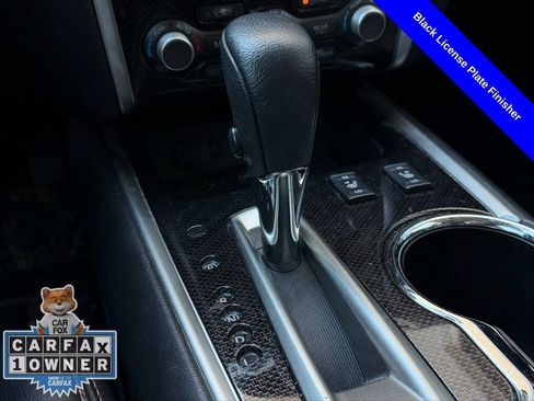 Used 2019 Nissan Pathfinder SL image 16