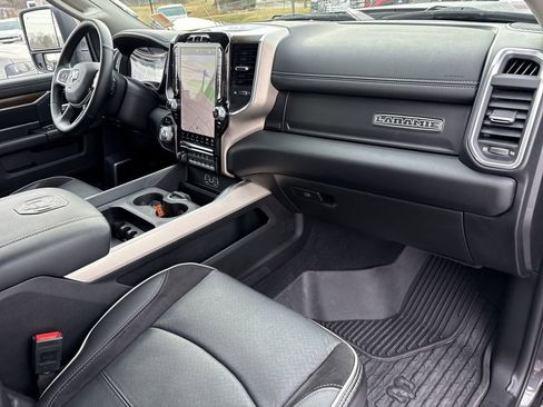 Used 2024 RAM 2500 Laramie w/ Protection Group image 32