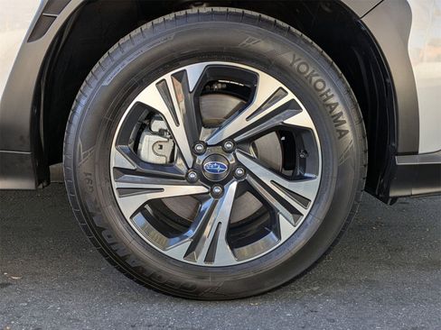 Used 2024 Subaru Crosstrek 2.0i Premium w/ Crosstrek Mirror Package image 26