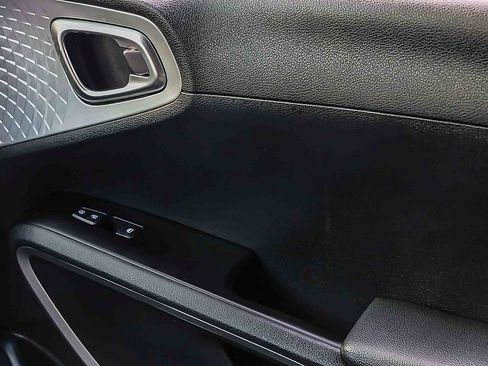 Certified 2023 Kia Soul LX w/ LX Technology Package FWD image 16
