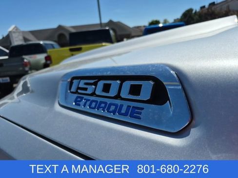 New 2026 RAM 1500 4x4 Crew Cab image 8