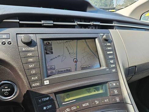 Used 2010 Toyota Prius Three FWD image 22
