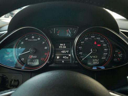 Used 2015 Audi R8 V10 AWD/4WD image 7
