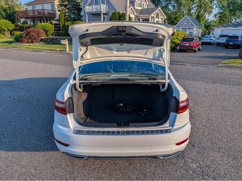 Used 2019 Volkswagen Jetta R-Line FWD image 7