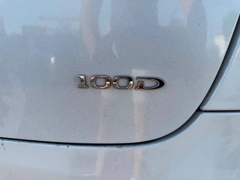 Used 2018 Tesla Model X 100D AWD/4WD image 28