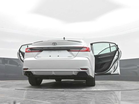 Used 2025 Toyota Camry XSE image 41