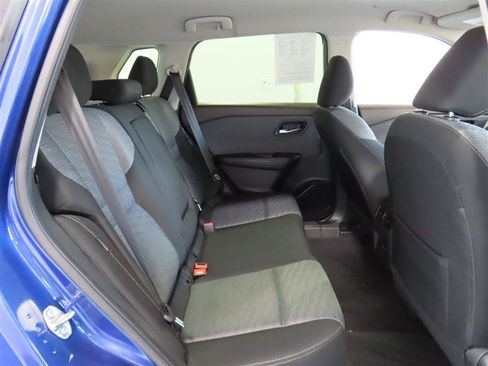 Used 2023 Nissan Rogue SV AWD/4WD image 33