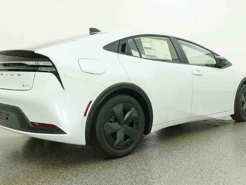 New 2026 Toyota Prius Plug-In Hybrid FWD image 24