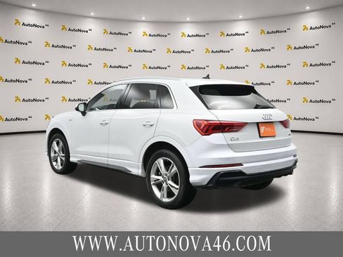 Used 2020 Audi Q3 2.0T Premium Plus w/ Premium Plus Package AWD/4WD image 5