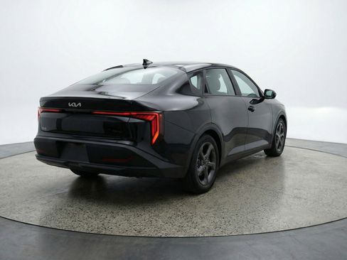 Used 2025 Kia K4 FWD image 9