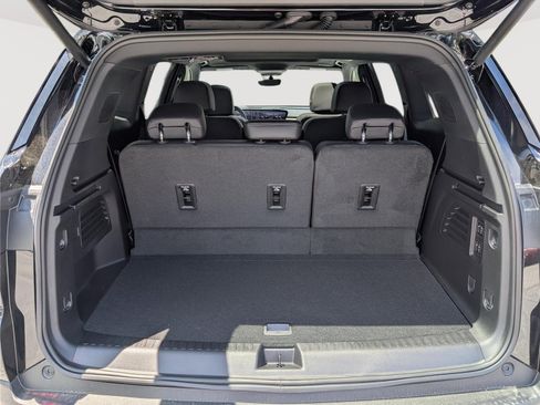 New 2026 Buick Enclave Preferred w/ Power Package AWD/4WD image 10