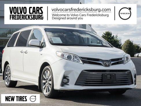 Used 2020 Toyota Sienna XLE image 1