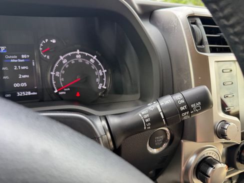 Used 2023 Toyota 4Runner SR5 Premium RWD image 19