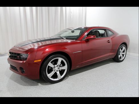 Used 2010 Chevrolet Camaro LT w/ RS Package RWD image 3