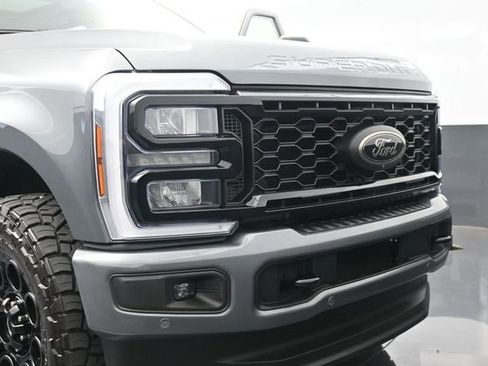 Used 2025 Ford F350 Lariat w/ Lariat Ultimate Package image 37