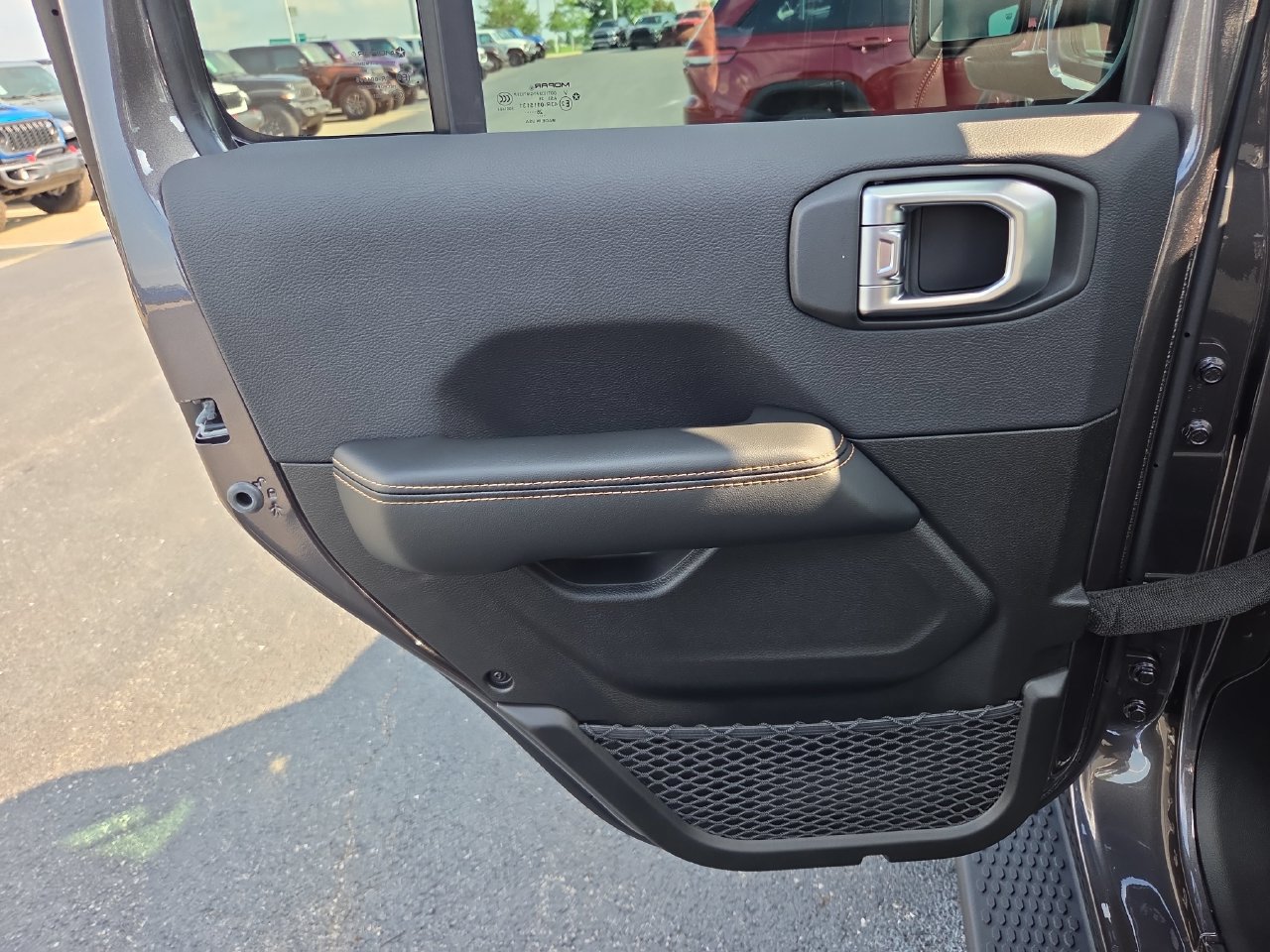 New 2027 Jeep Wrangler Unlimited Sahara AWD/4WD image 19