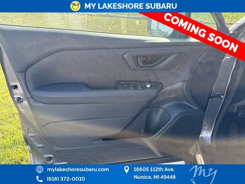 Used 2025 Subaru Forester Premium AWD/4WD image 8