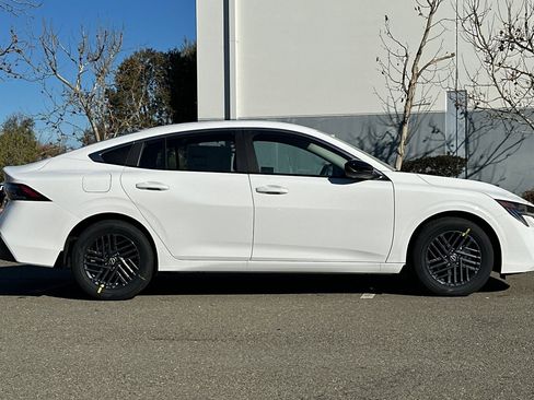 New 2026 Nissan Sentra SV w/ Floor Mat Package image 3