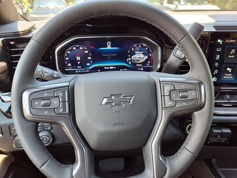 New 2025 Chevrolet Silverado 2500 ZR2 w/ Technology Package image 30