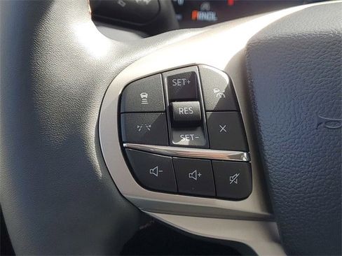 New 2025 Ford Explorer Active w/ Active Comfort Package image 19