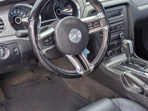 Used 2014 Ford Mustang Coupe RWD image 13