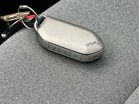 Used 2025 Kia K4 LXS image 23